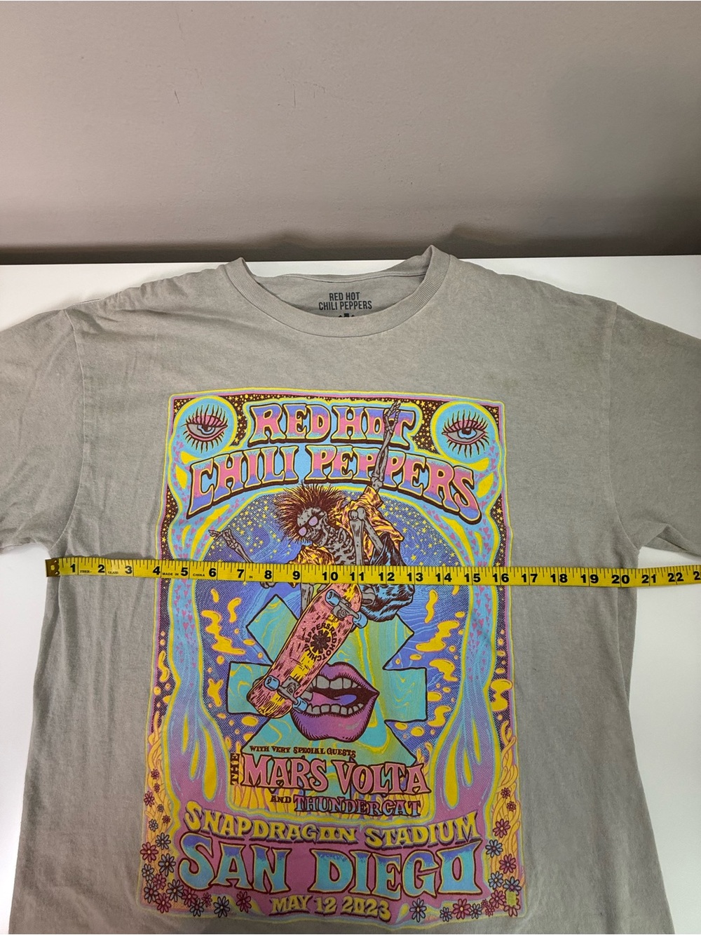 Red Hot Chili Peppers | The Mars Volta Concert T-Shirt | Beige | Size L - Picture 7 of 9